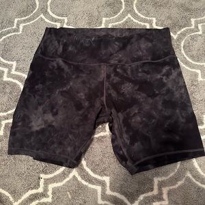 Lululemon bike shorts